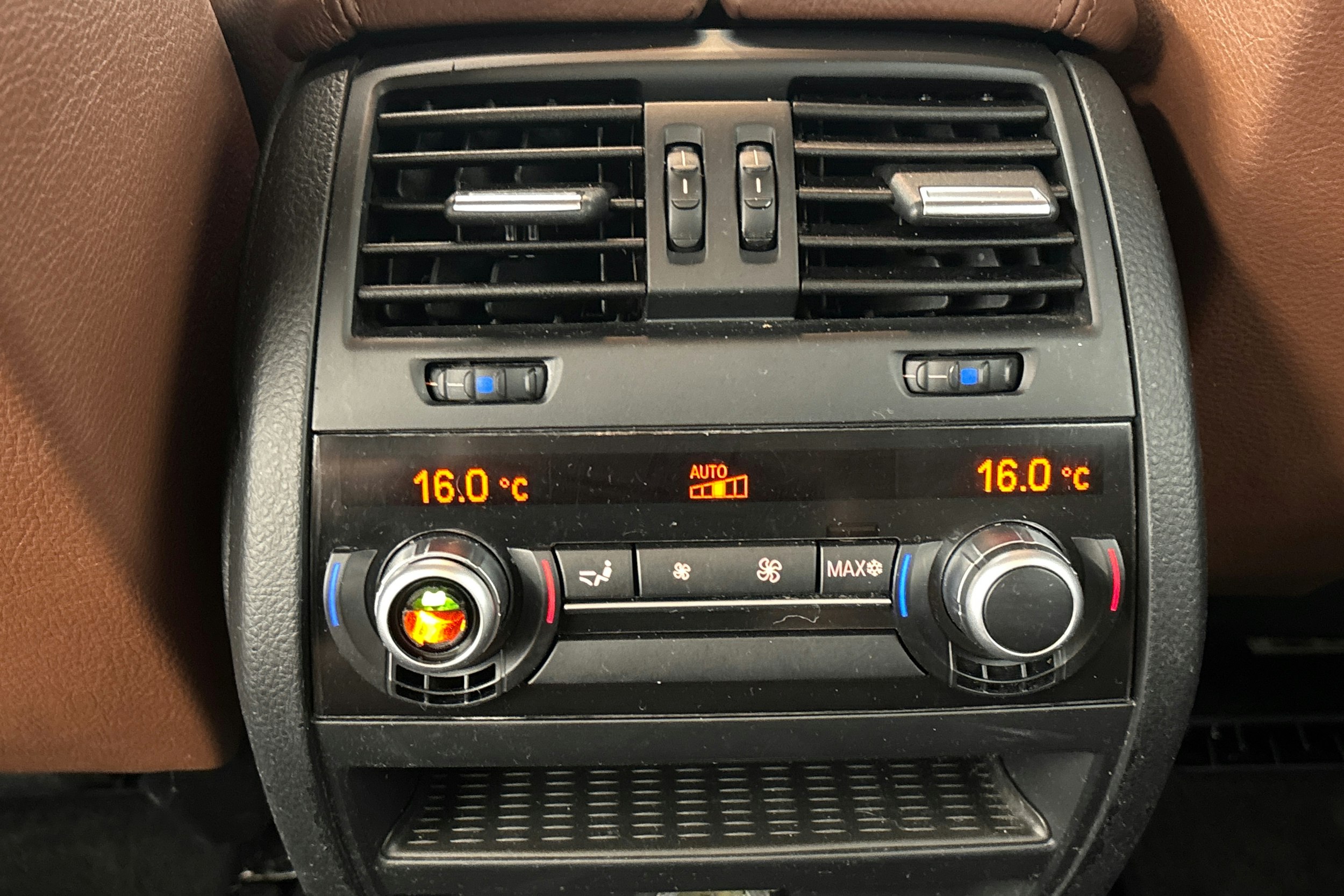 harmaa BMW 530 2011 kuva 32.