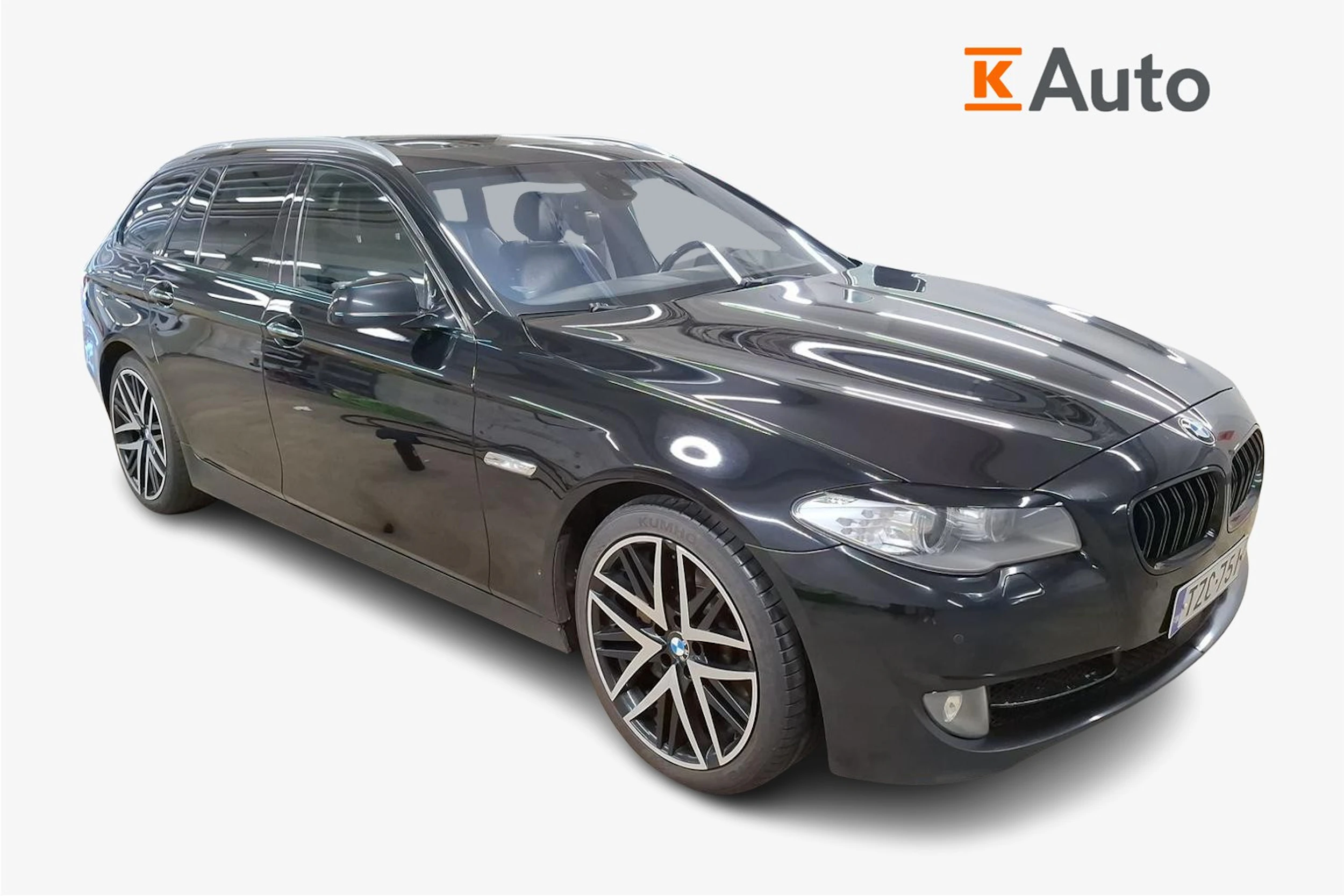 musta BMW 530 2011 kuva 1.