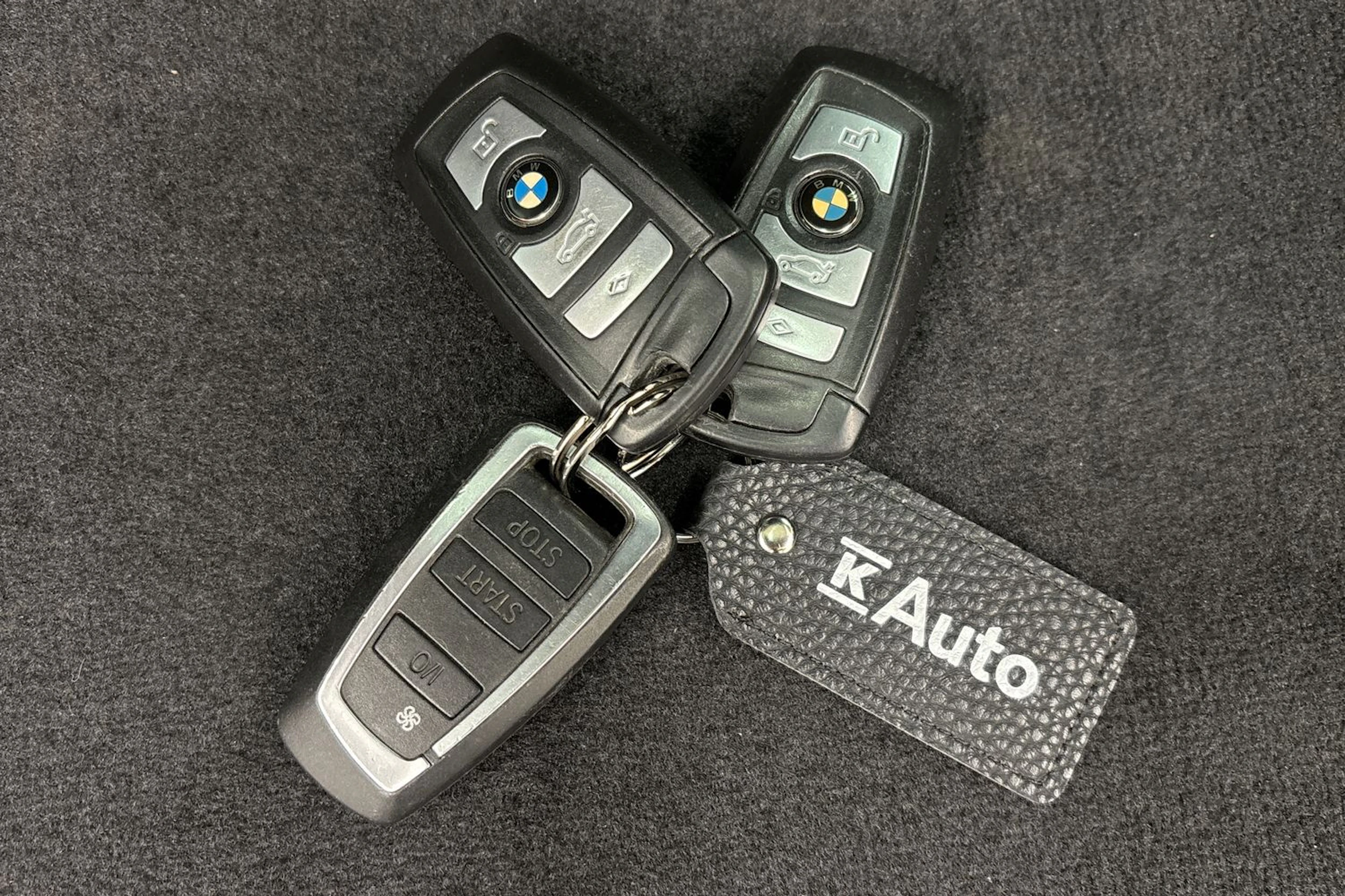 musta BMW 530 2011 kuva 26.
