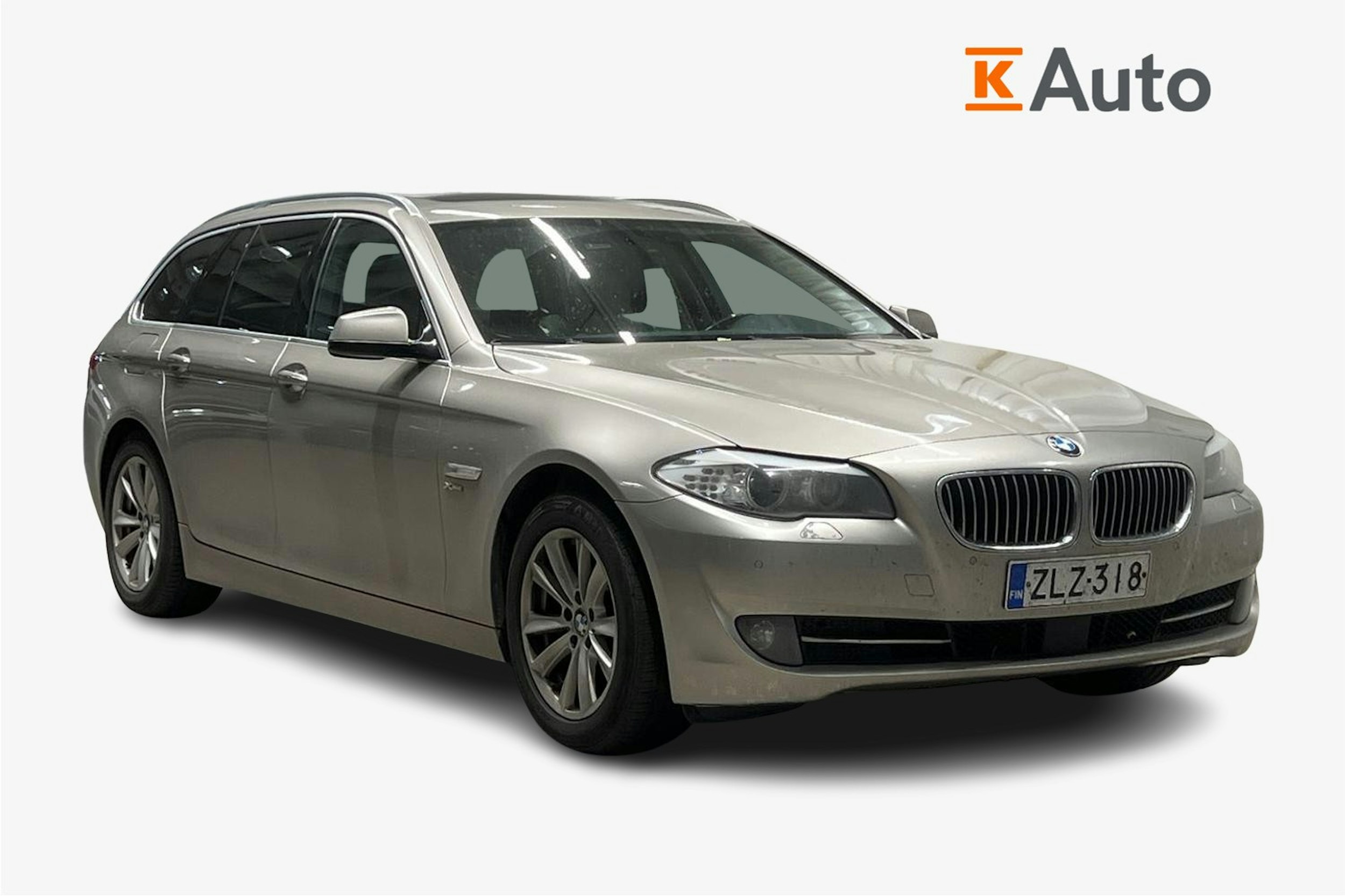 harmaa BMW 530 2011 kuva 1.