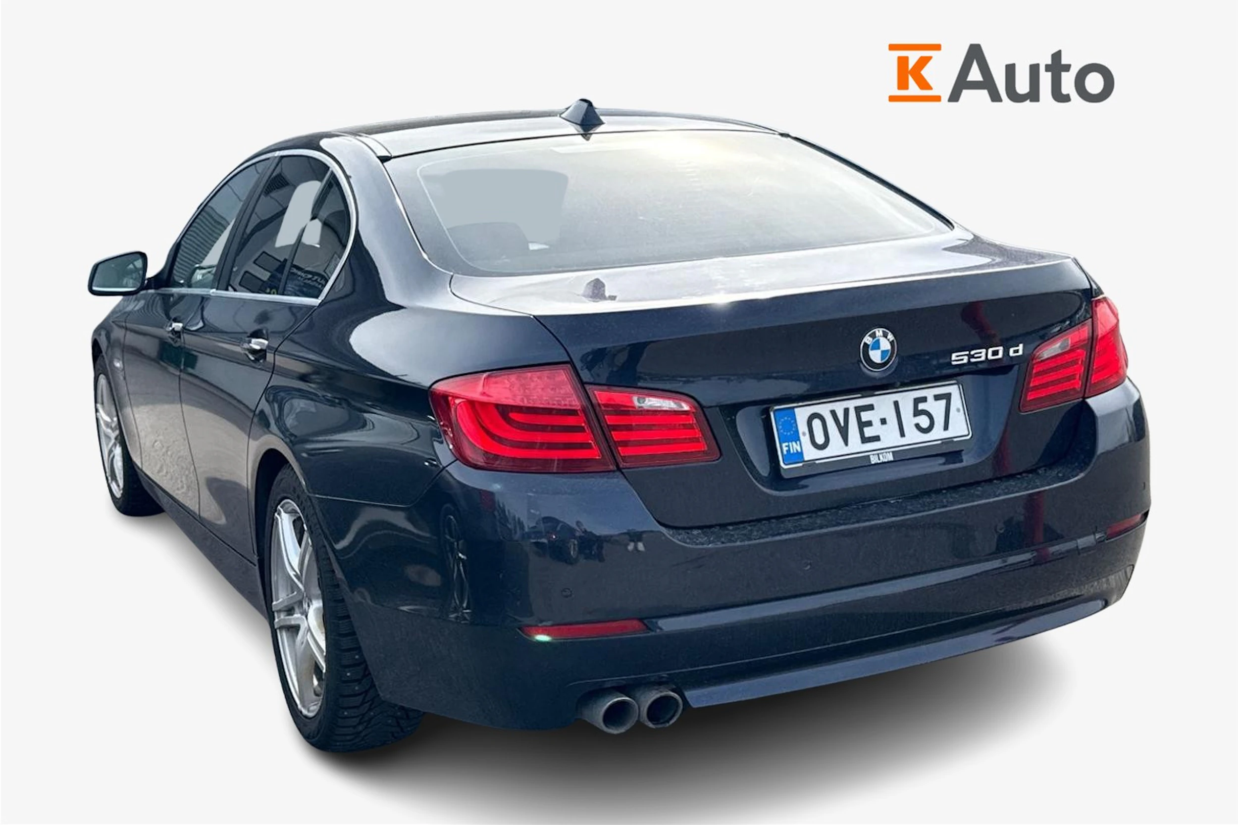sininen BMW 530 2012 kuva 2.