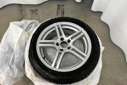 sininen BMW 530 2012 kuva 10.