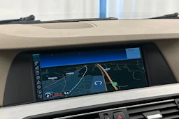 sininen BMW 530 2012 kuva 17.