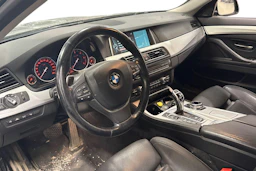 ruskea (beige) BMW 530 2014 kuva 3.