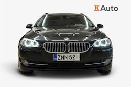 musta BMW 530 2013 kuva 5.