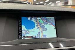 musta BMW 530 2013 kuva 18.