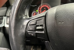musta BMW 530 2013 kuva 24.