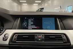 ruskea (beige) BMW 530 2014 kuva 18.