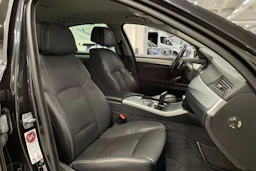 ruskea (beige) BMW 530 2014 kuva 30.