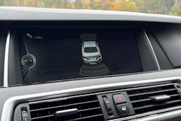 harmaa BMW 530 2014 kuva 9.