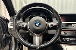 harmaa BMW 530 2016 kuva 21.