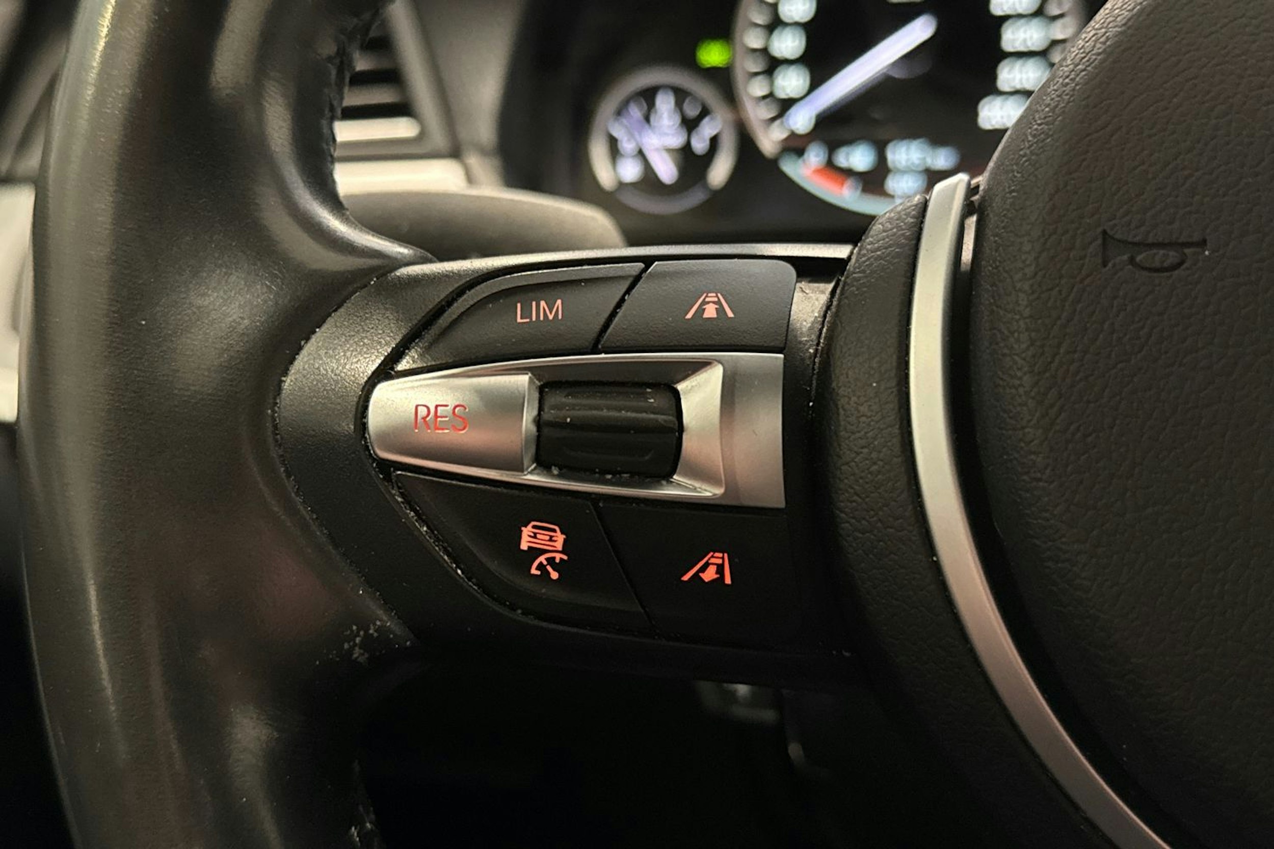 harmaa BMW 530 2016 kuva 22.