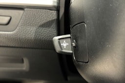 harmaa BMW 530 2016 kuva 24.