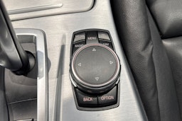 harmaa BMW 530 2016 kuva 34.