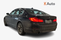 musta BMW 530 2017 kuva 2.