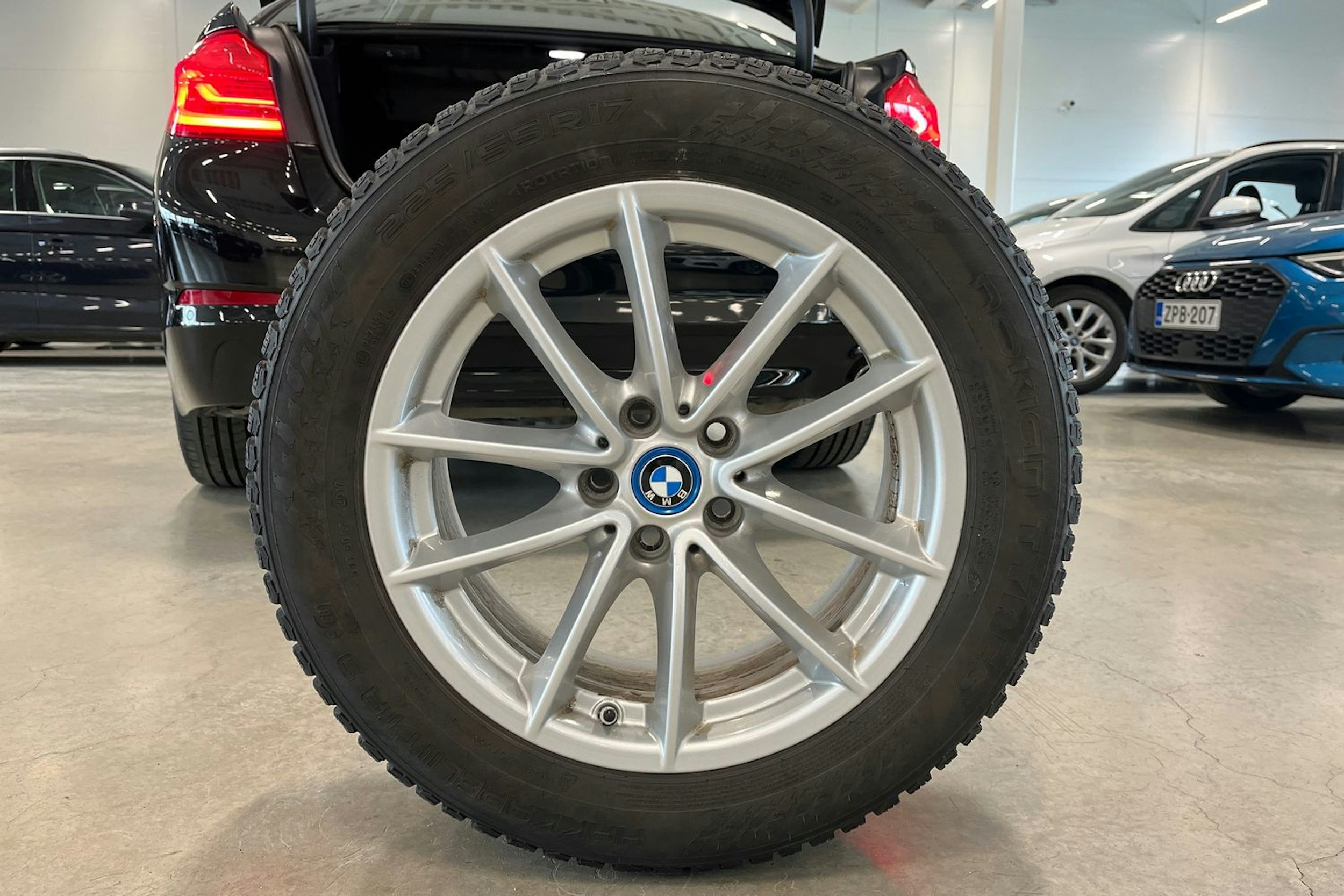 musta BMW 530 2017 kuva 31.