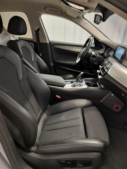 hopea BMW 530 2017 kuva 33.