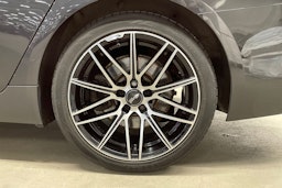 Harmaa BMW 530 2018 kuva 13.