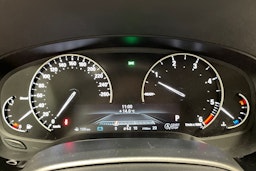 Harmaa BMW 530 2018 kuva 16.