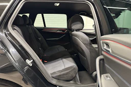 Musta BMW 530 2017 kuva 12.
