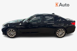 musta BMW 530 2017 kuva 7.