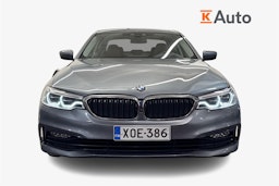 Harmaa BMW 530 2017 kuva 5.