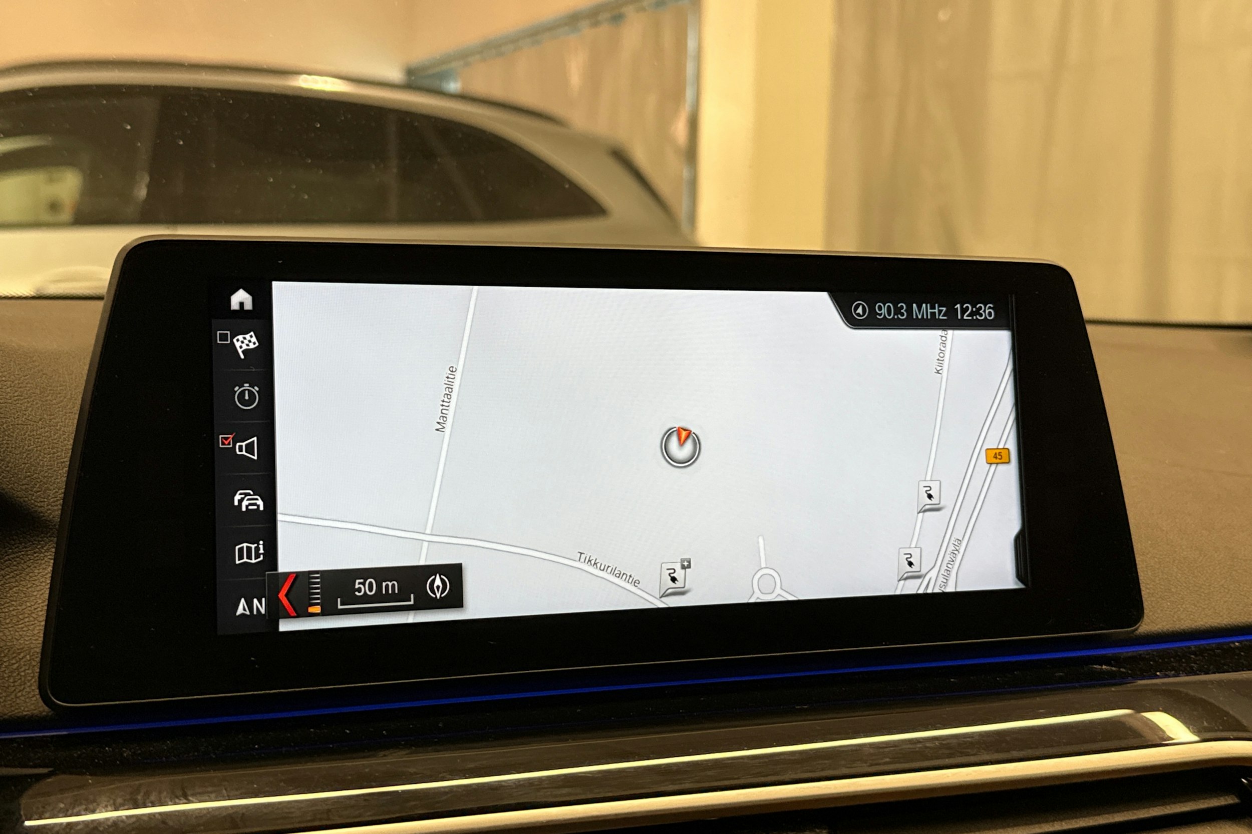 Harmaa BMW 530 2017 kuva 21.