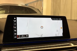 Harmaa BMW 530 2017 kuva 21.