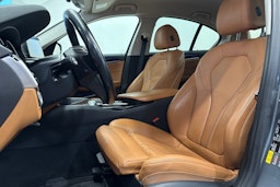 Harmaa BMW 530 2017 kuva 24.