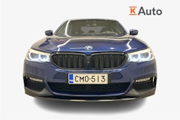 sininen BMW 530 2018 kuva 5.