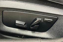 sininen BMW 530 2018 kuva 28.