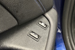 sininen BMW 530 2018 kuva 29.