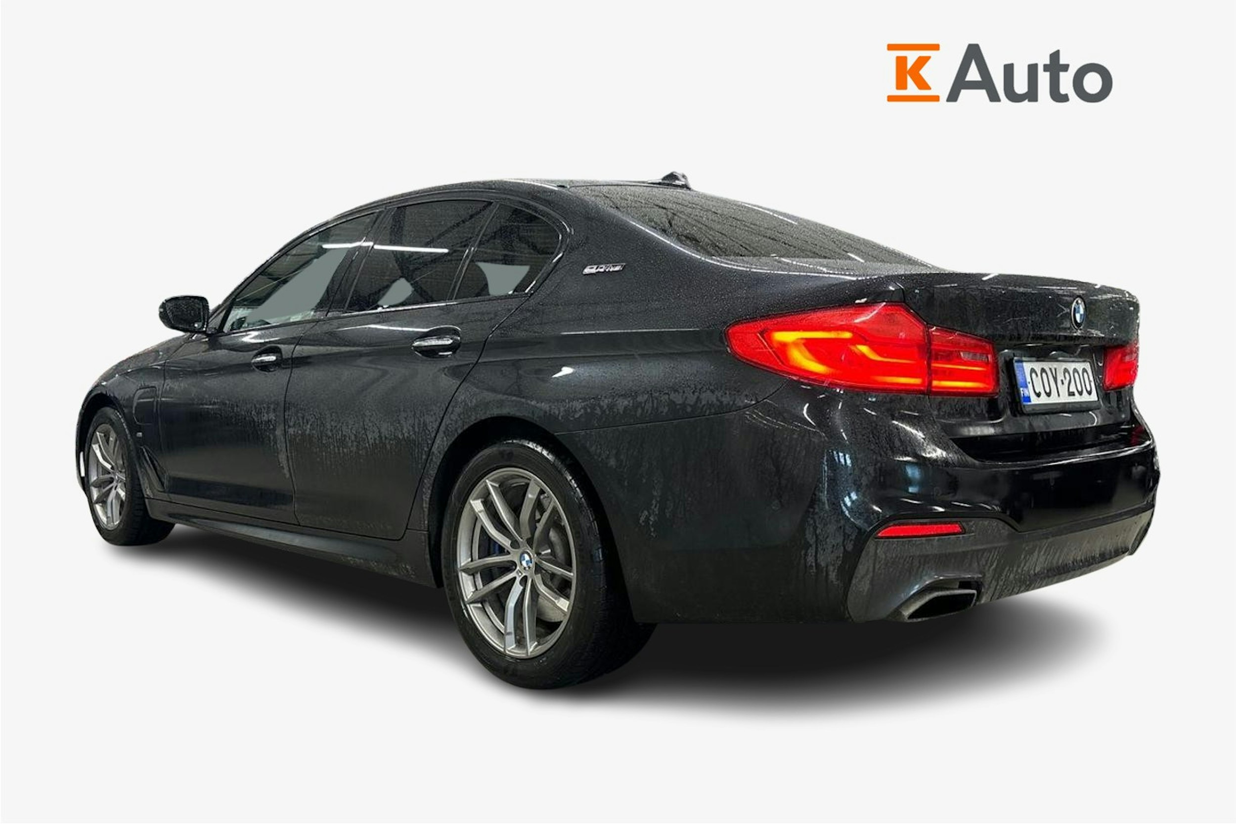 musta BMW 530 2018 kuva 2.