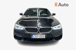 musta BMW 530 2018 kuva 5.