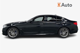 musta BMW 530 2018 kuva 6.