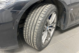 musta BMW 530 2018 kuva 13.