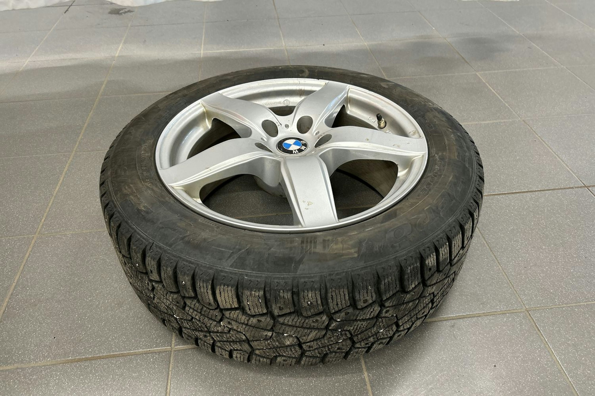 musta BMW 530 2018 kuva 15.