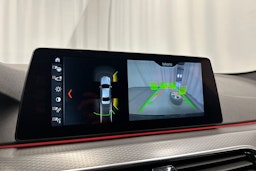 musta BMW 530 2018 kuva 23.