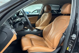 Harmaa BMW 530 2018 kuva 15.