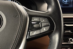 Harmaa BMW 530 2018 kuva 18.