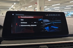 Harmaa BMW 530 2018 kuva 22.