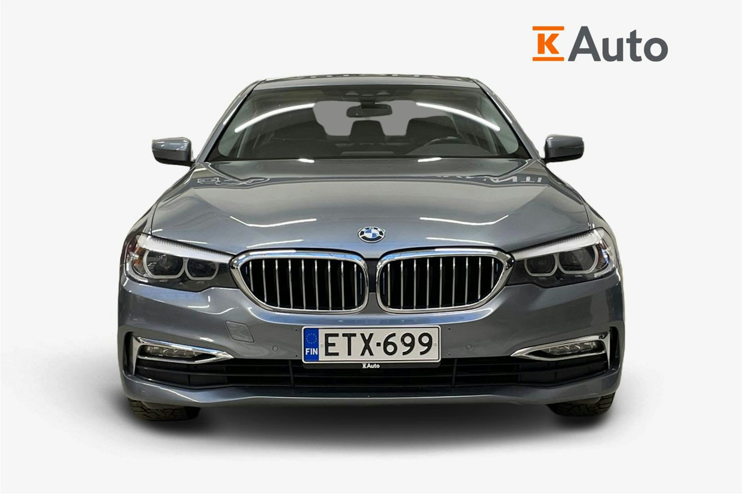 harmaa BMW 530 2018 kuva 4.