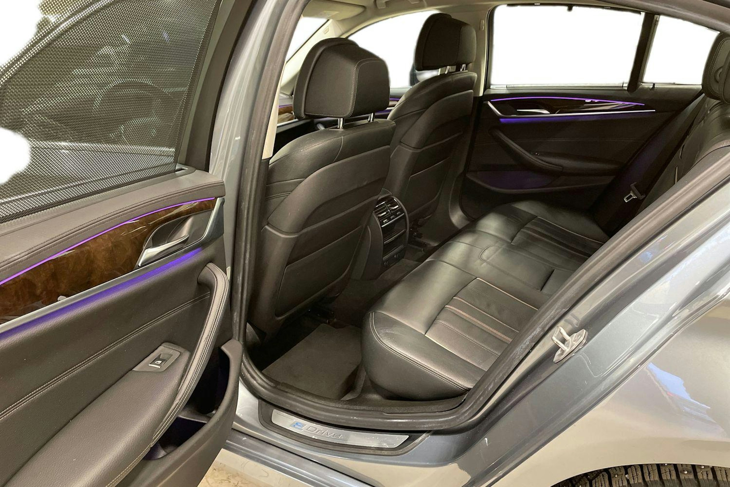 harmaa BMW 530 2018 kuva 8.