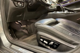 harmaa BMW 530 2018 kuva 13.