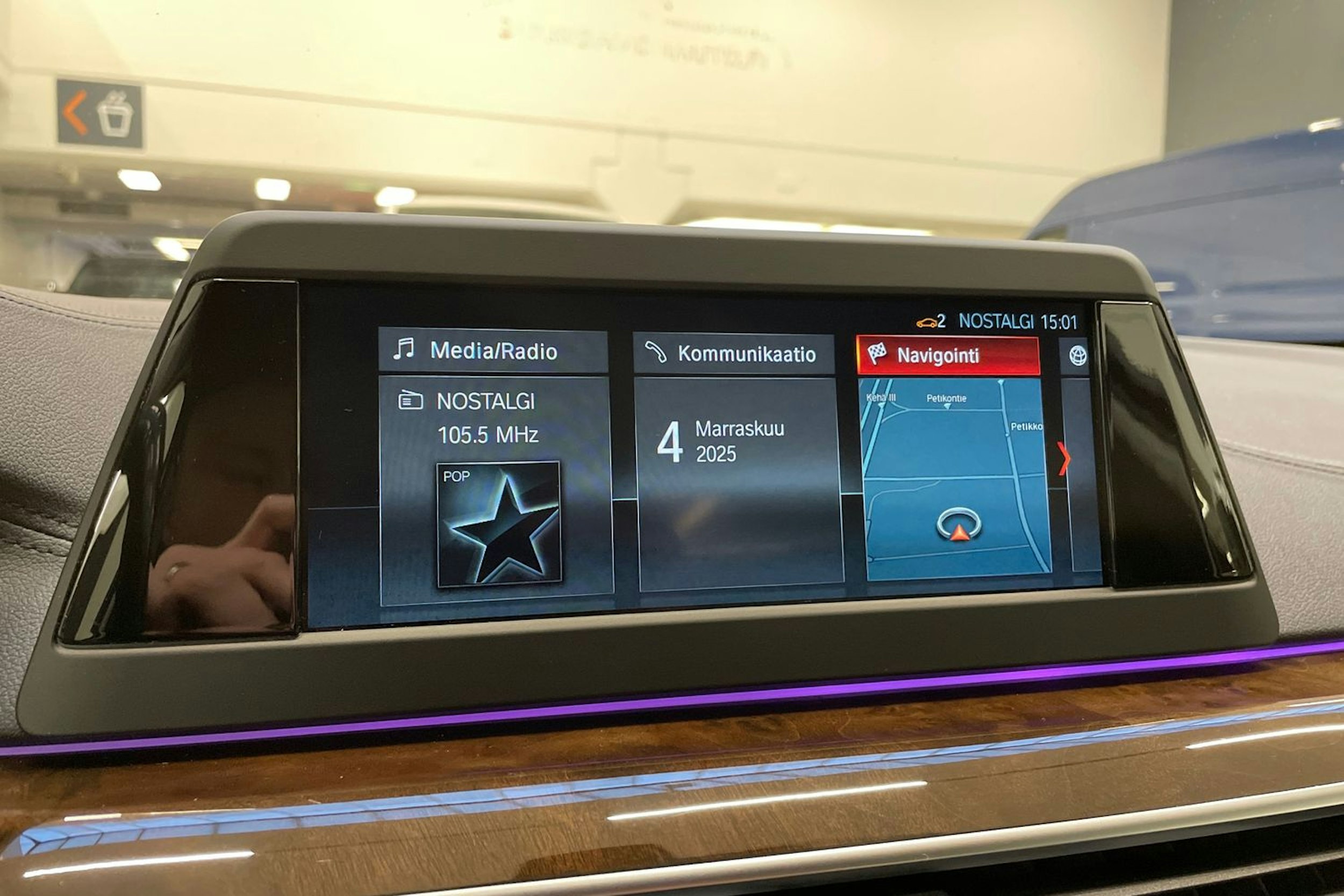 harmaa BMW 530 2018 kuva 23.