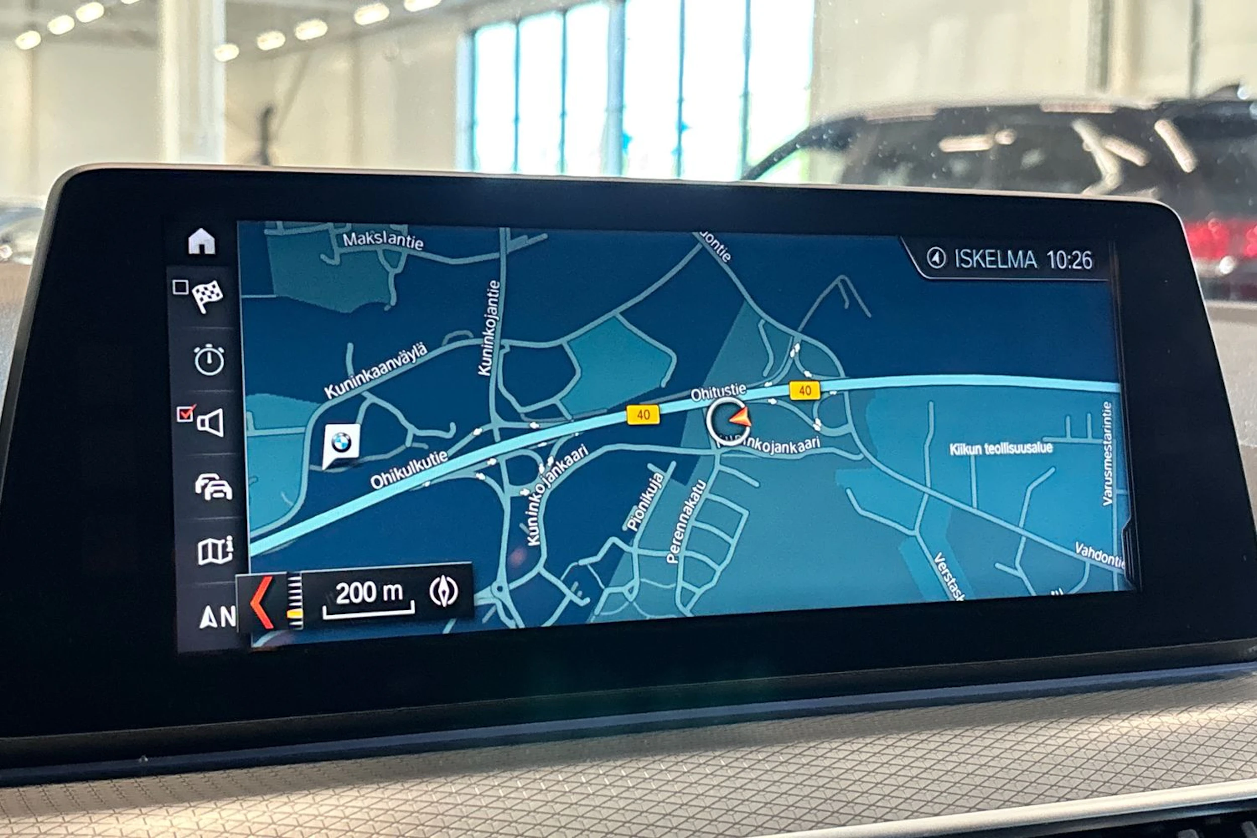 valkoinen BMW 530 2018 kuva 24.