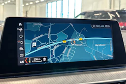 valkoinen BMW 530 2018 kuva 24.