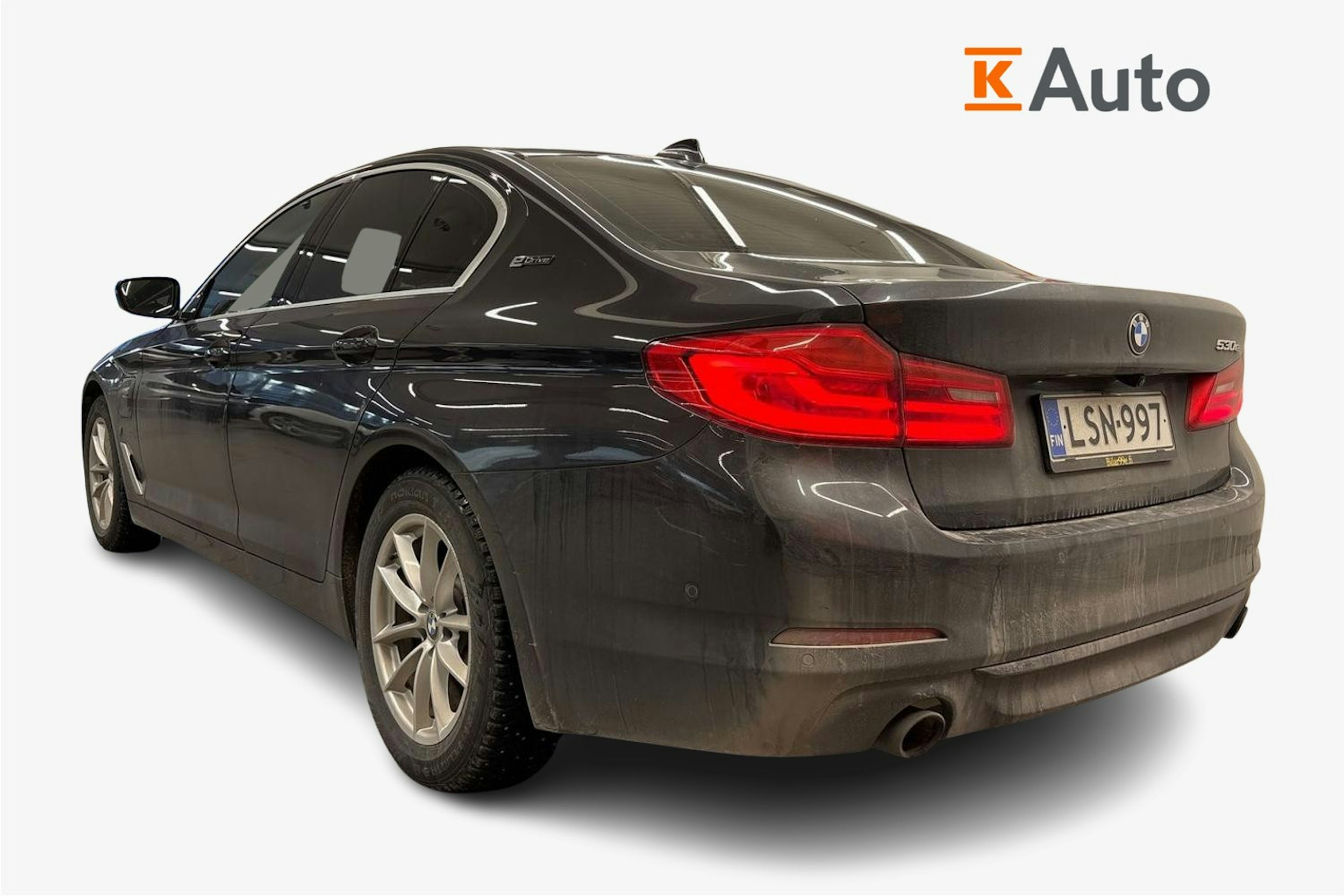 harmaa BMW 530 2018 kuva 2.