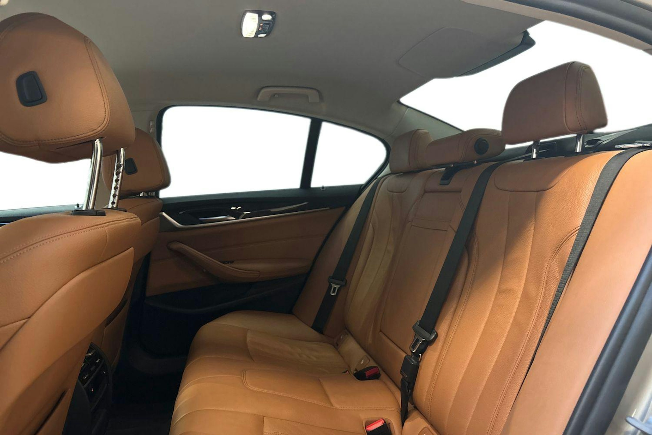 harmaa BMW 530 2018 kuva 8.