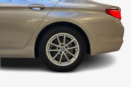 harmaa BMW 530 2018 kuva 9.